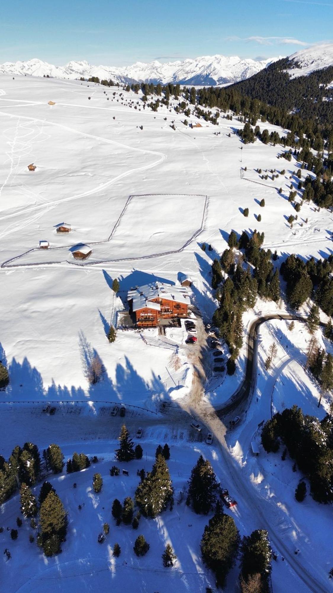 Ütia De Börz Hotell San Martino in Badia Exteriör bild